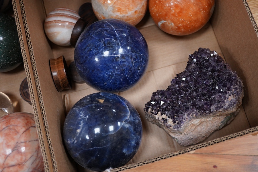 Fifteen marble, quartz and other crystal spheres of various diameters, the largest approx 14cm diameter, and an amethyst geode
